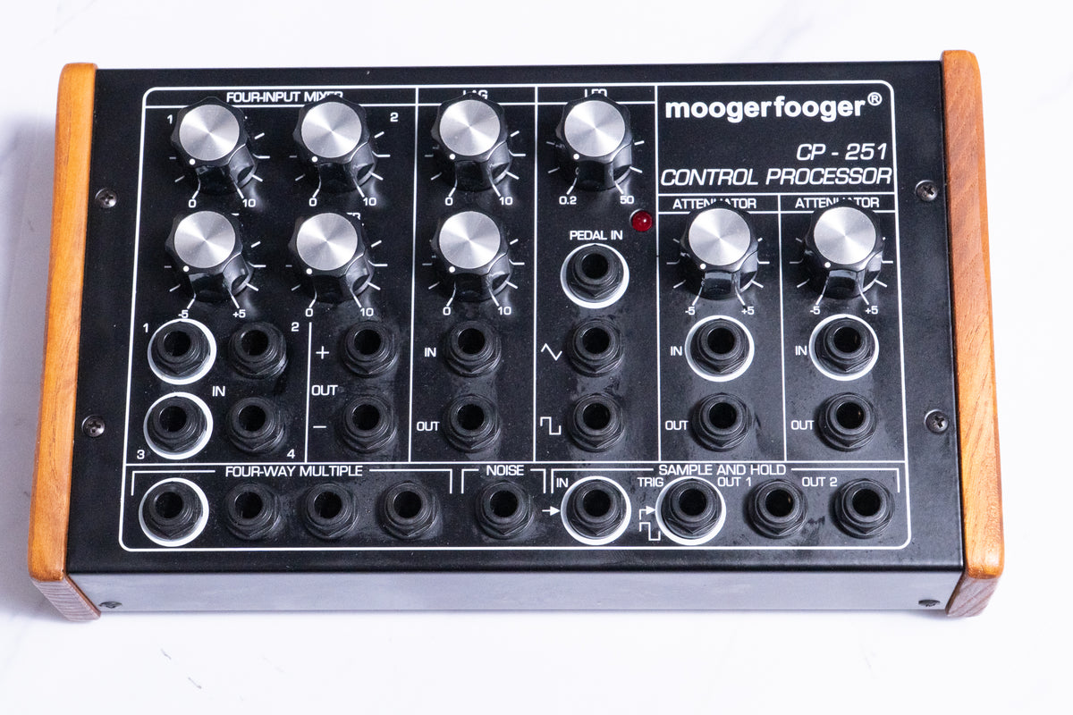used】Moog / CP-251 MOOGERFOOGER CONTROL PROCESSOR【GIB