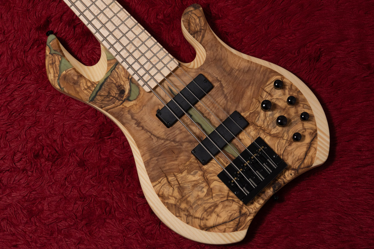 outlet】Markbass / MB RB KILIMANJARO F1 5 / MAK-B KLJF15 / B-M OLV