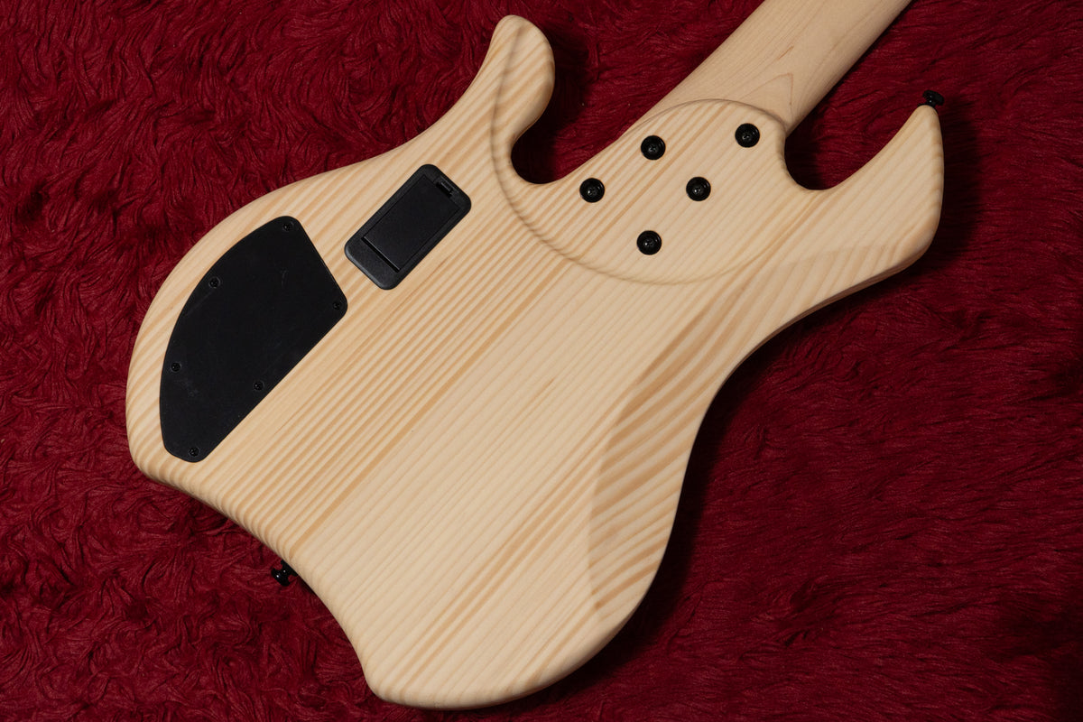 outlet】Markbass / MAK-B KLJF15 B-MOLV 3.880kg #BA400146【GIB