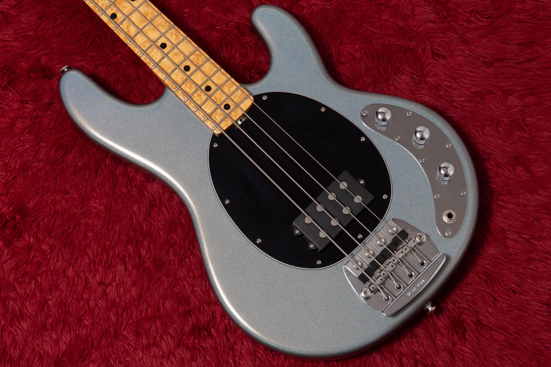 used】Ernie Ball Music Man / Classic Stingray 4 Mayan Silver 2013 