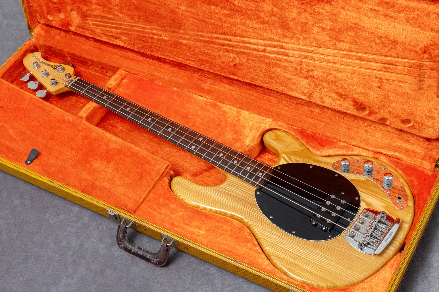 【used】MUSIC MAN / Pre Ernie Stingray 1983 4.667kg #B023112【GIB Hyogo】