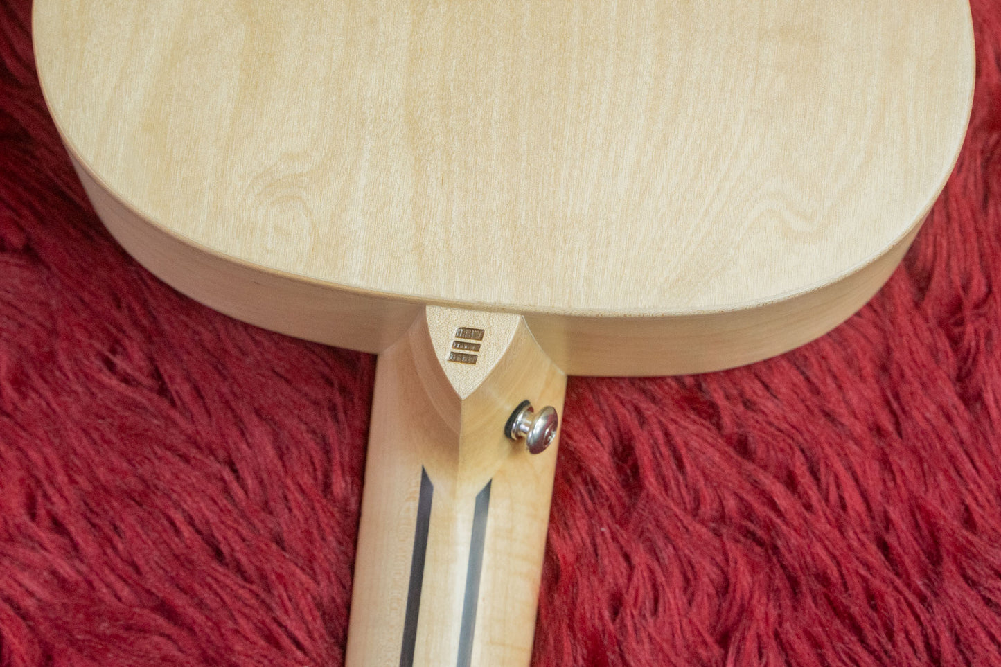 【new】NAGI GUITARS / shiro mini【GIB Yokohama】