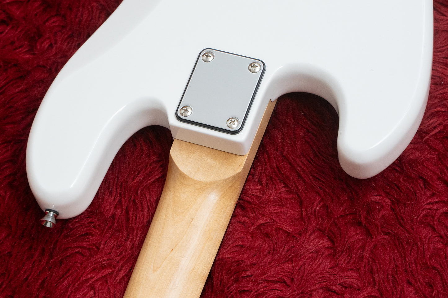 【new】woofy basses / ONE series Cavalier 4 White