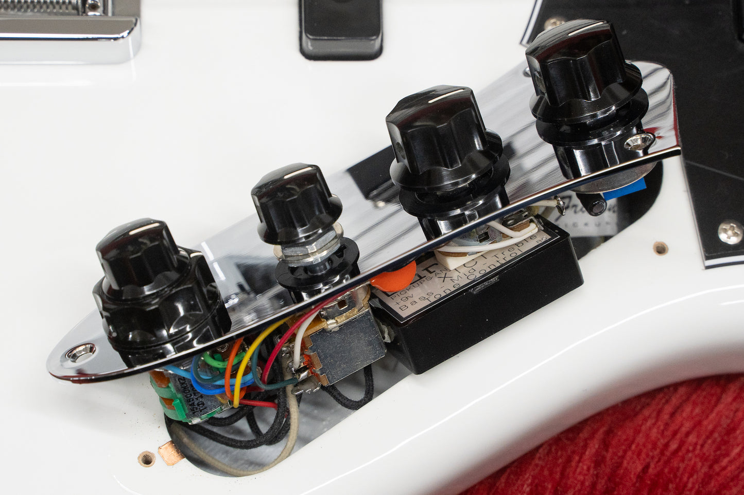 【new】Xotic Bass / XJ-Core 5st Olympic White/Alder/R/MH/XTCT #23004 4.3kg【GIB Yokohama】