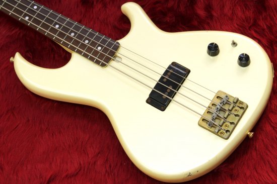 Sound is sharp and fat