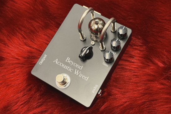 Beyond's acoustic guitar dedicated preamp / di