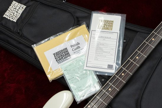 【new】Freedom Custom Guitar Research / Retro JB 4st OW #1479 4.3kg【GIB Yokohama】