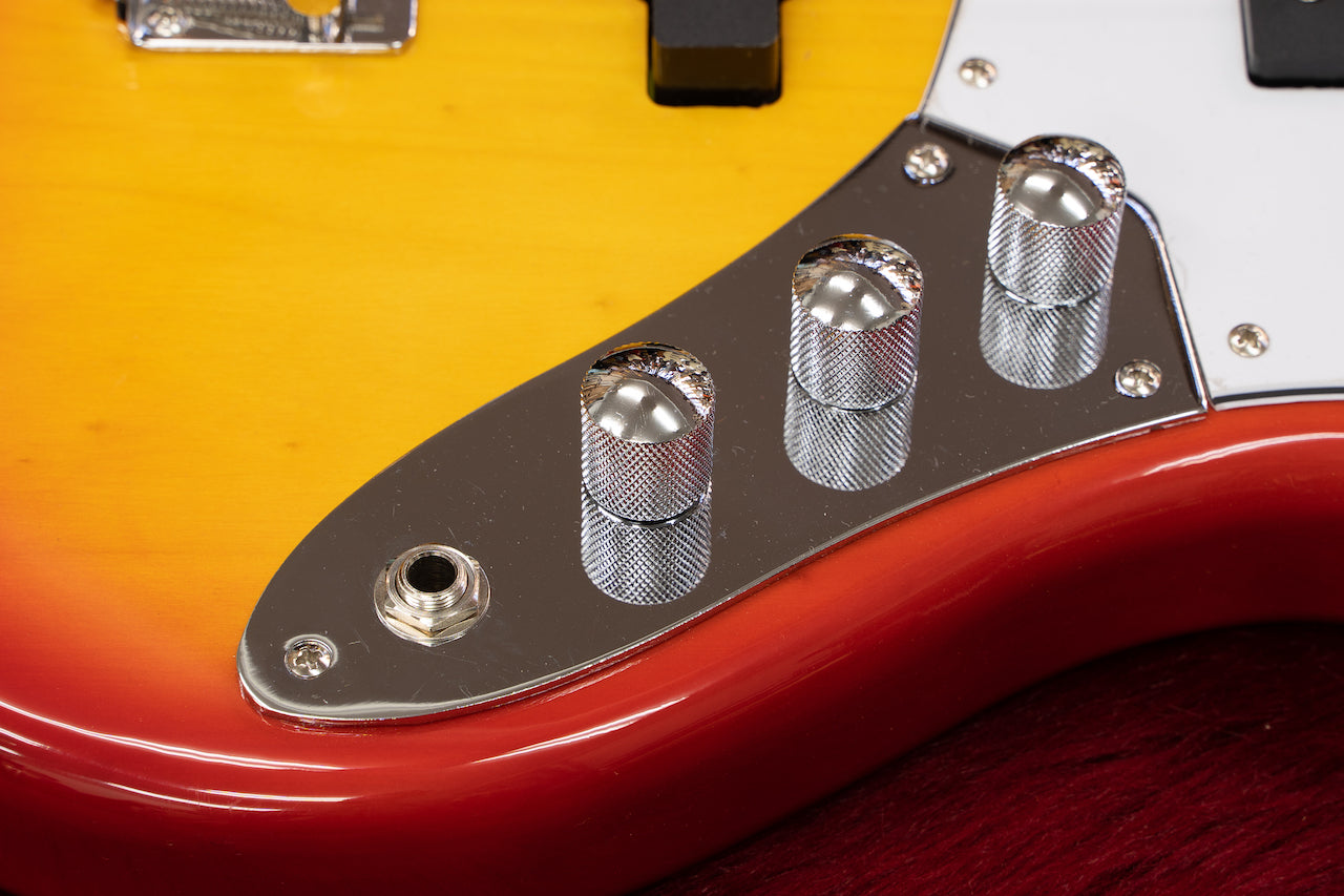 【new】Woofy Basses Cavalier4 Cherry Sunburst【GIB Hyogo】