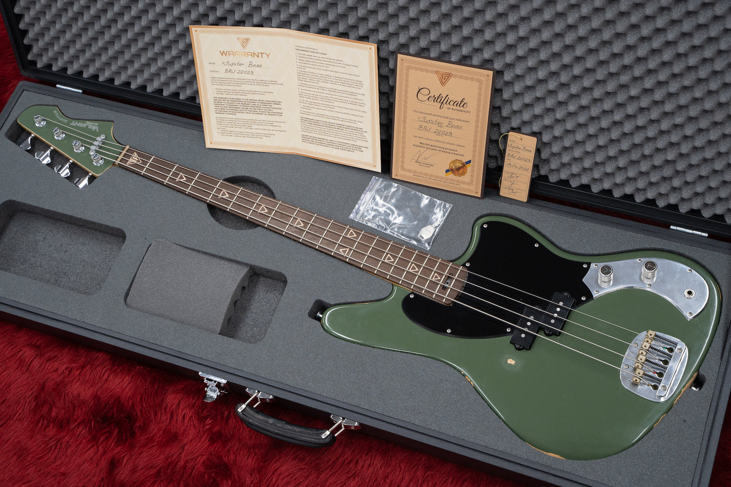 【new】Valiant Guitars / Jupiter Bass Olive #BRJ22023 3.58kg【GIB Yokohama】