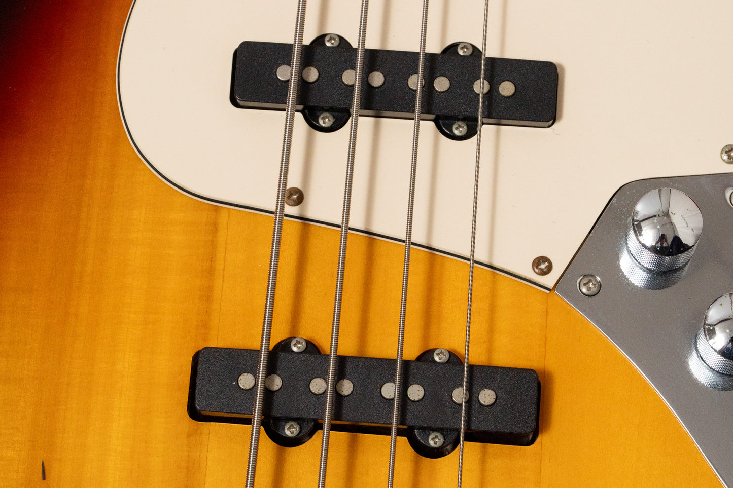 【used】Squier / California Series J-Bass 4.105kg #CXS091066559【GIB Yokohama】
