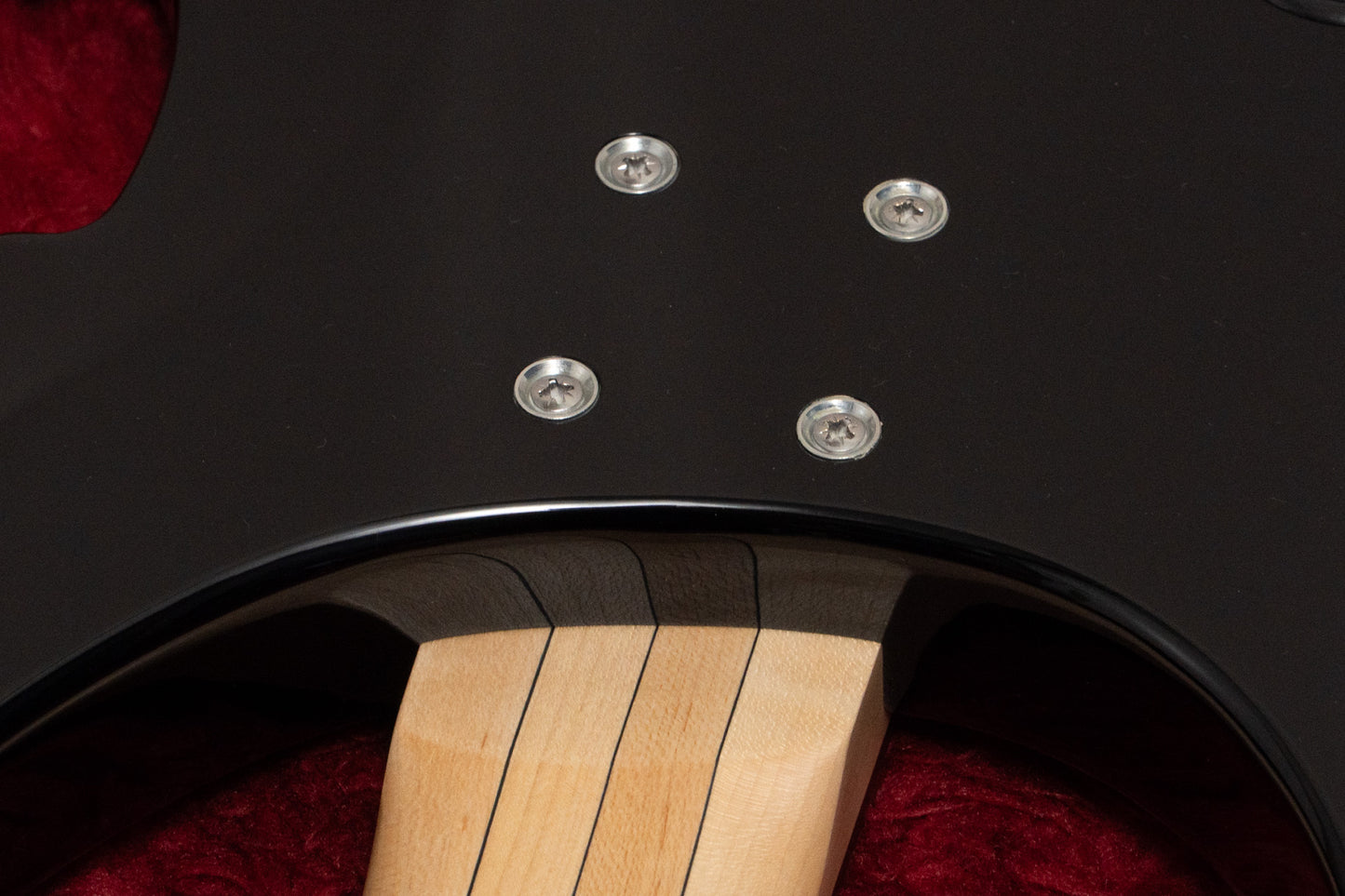 【new】Warwick / Rock Bass VAMPYRE 5st High Polish BLK 4.295kg #H568550-25【GIB Yokohama】