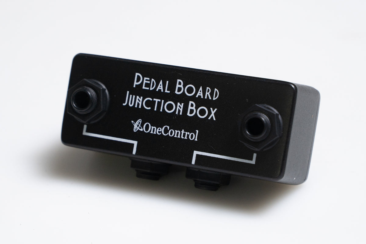 【used】One Control / Minimal Series Pedal Board Junction Box【GIB Yokohama】