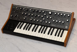 【used】MOOG / SUB 37 tribute【GIB Yokohama】