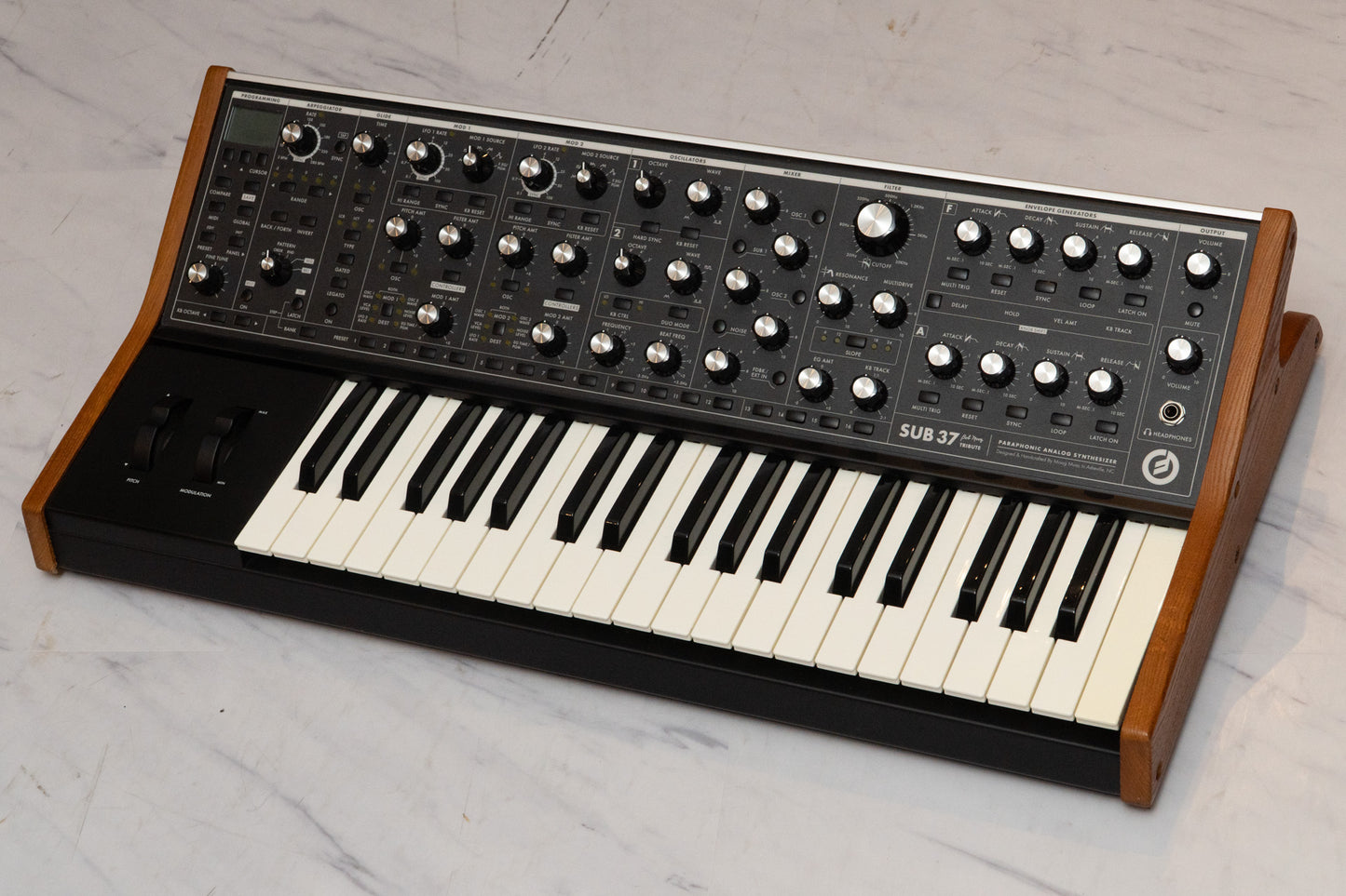 【used】MOOG / SUB 37 tribute【GIB Yokohama】