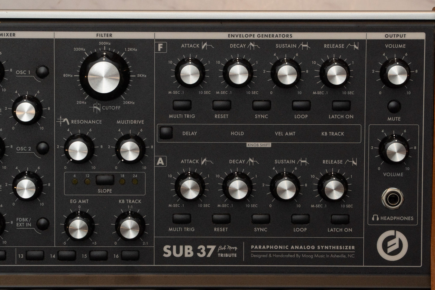 【used】MOOG / SUB 37 tribute【GIB Yokohama】