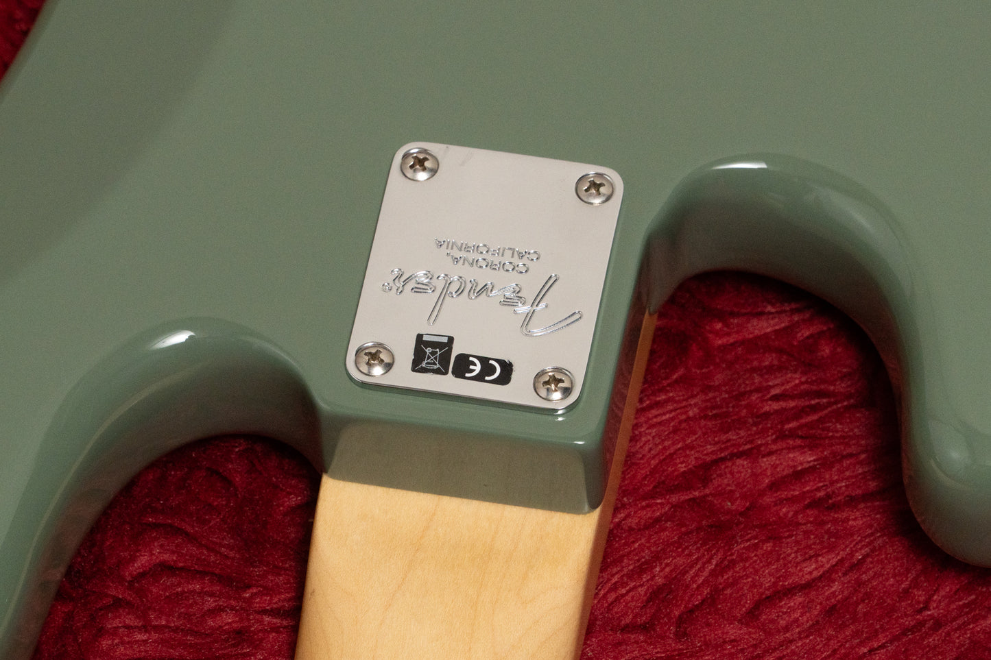 【used】Fender / American Professional Precision Bass Antique Olive 2019 4.120kg #US19093551【GIB Yokohama】