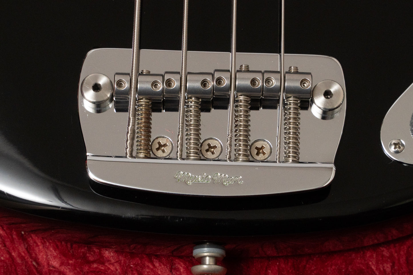 【used】Ernie Ball Music Man / Stingray 4st BLK 2001 4.625kg #E22924【GIB Yokohama】