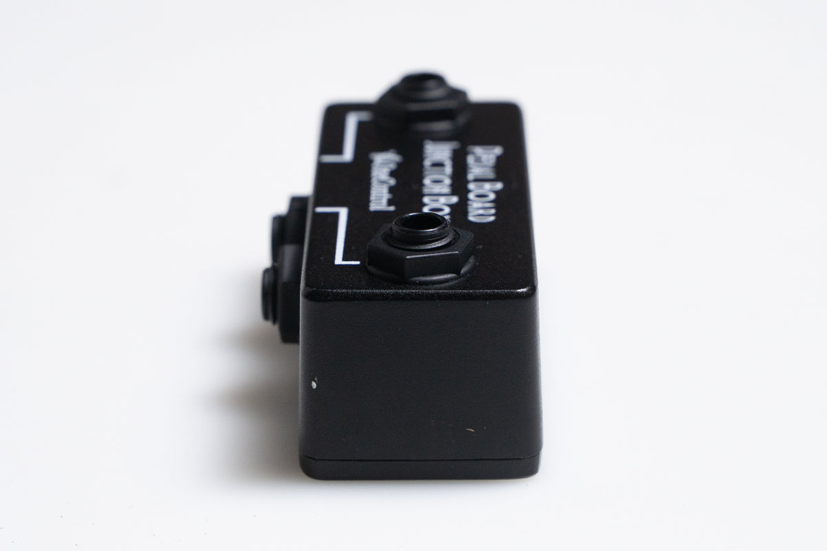 【used】One Control / Minimal Series Pedal Board Junction Box【GIB Yokohama】