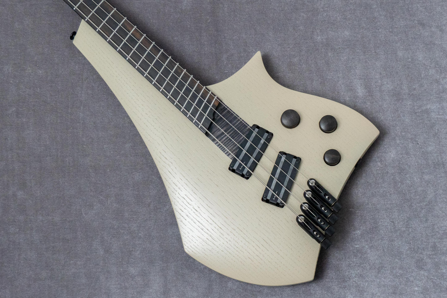 【new】Meta Guitars / Veil B4 Medium Scale Champagne Beige 3.135kg【GIB Hyogo】