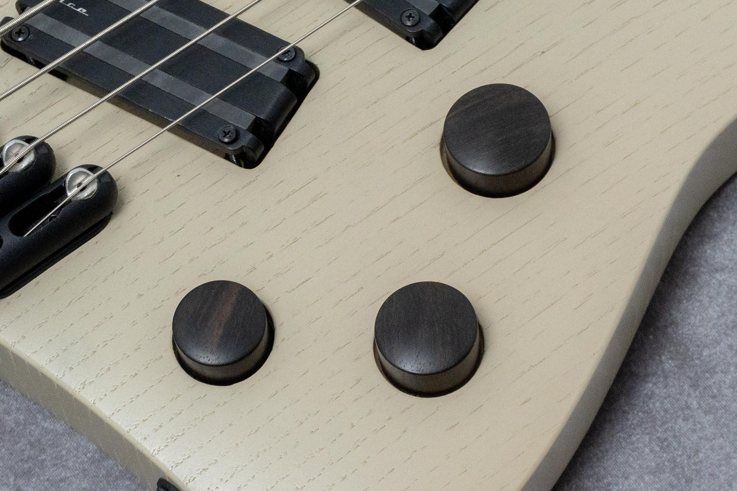 【new】Meta Guitars / Veil B4 Medium Scale Champagne Beige 3.135kg【GIB Hyogo】