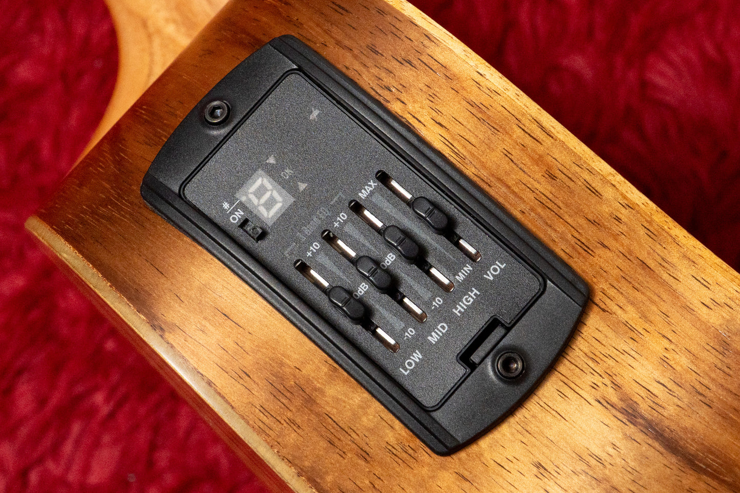 【new】Taylor / GS Mini-e Koa Bass 1.805kg #2203036467【GIB Yokohama】