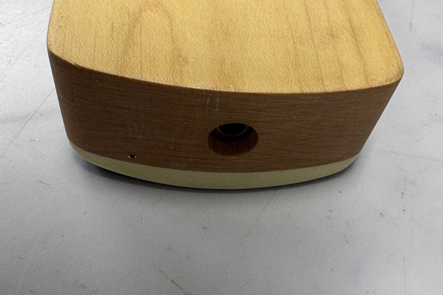 【used】Sire / V7 Alder 4 BUR 4.540kg #2N24340269【GIB Yokohama】