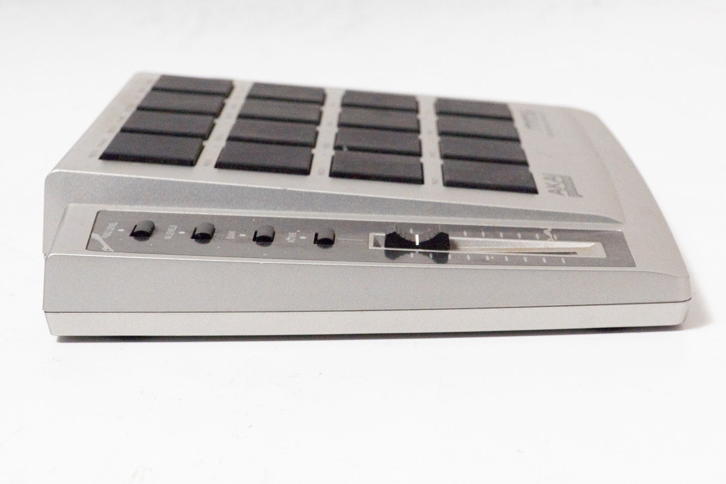 【used】AKAI / MPD16 USB/MIDI PAD CONTROL UNIT【GIB Yokohama】