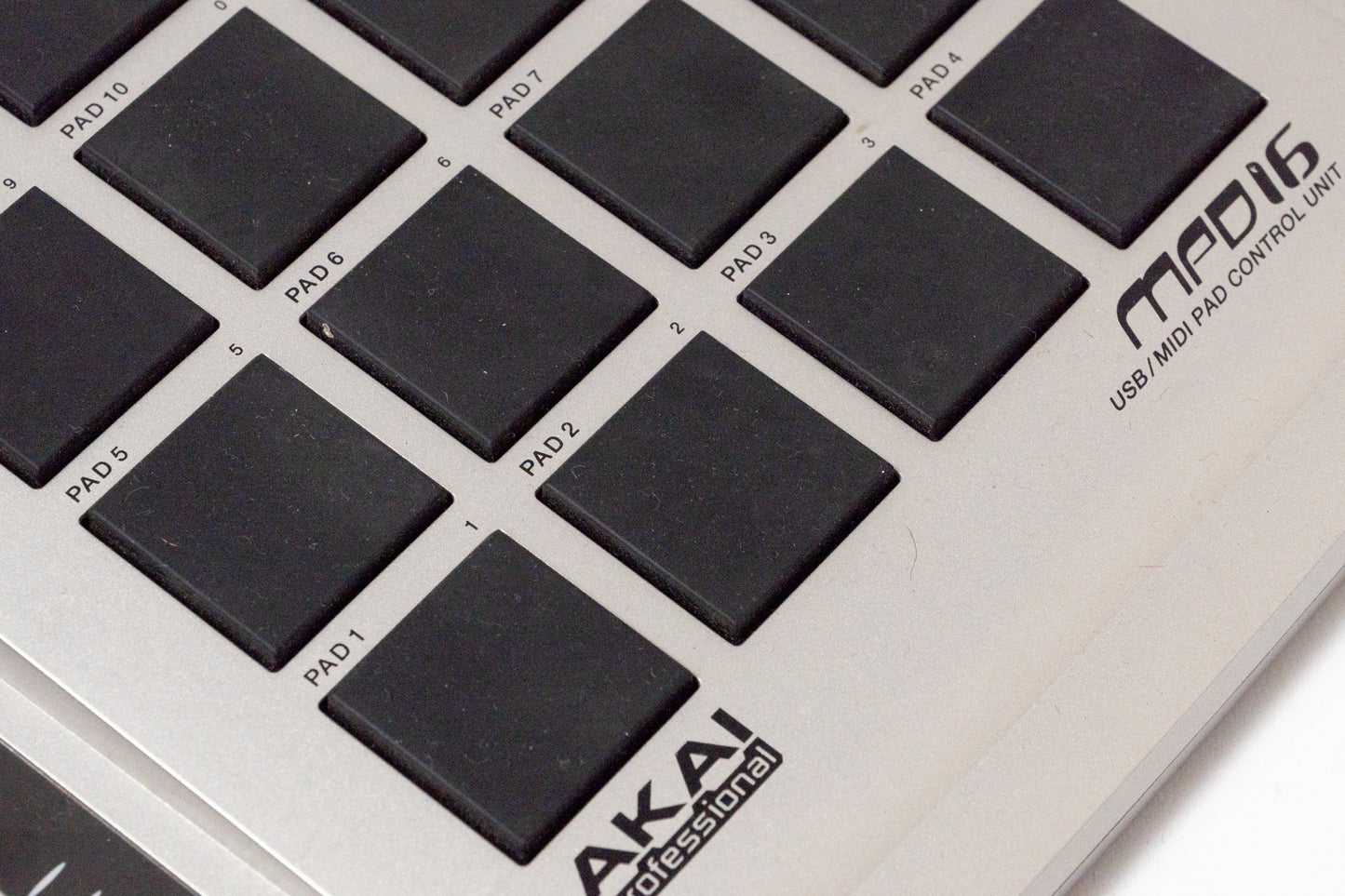 【used】AKAI / MPD16 USB/MIDI PAD CONTROL UNIT【GIB Yokohama】