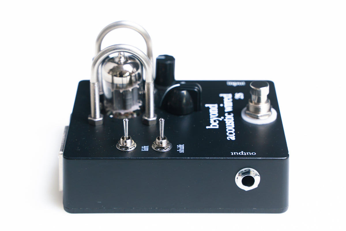 【new】Beyond / acoustic wired 2S Blue LED【GIB Yokohama】