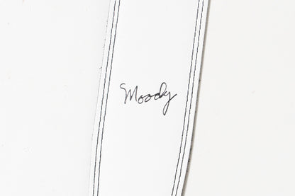 【new】Moody Straps / 2.5 Inch White/Black  Leather Long Tail【GIB Yokohama】