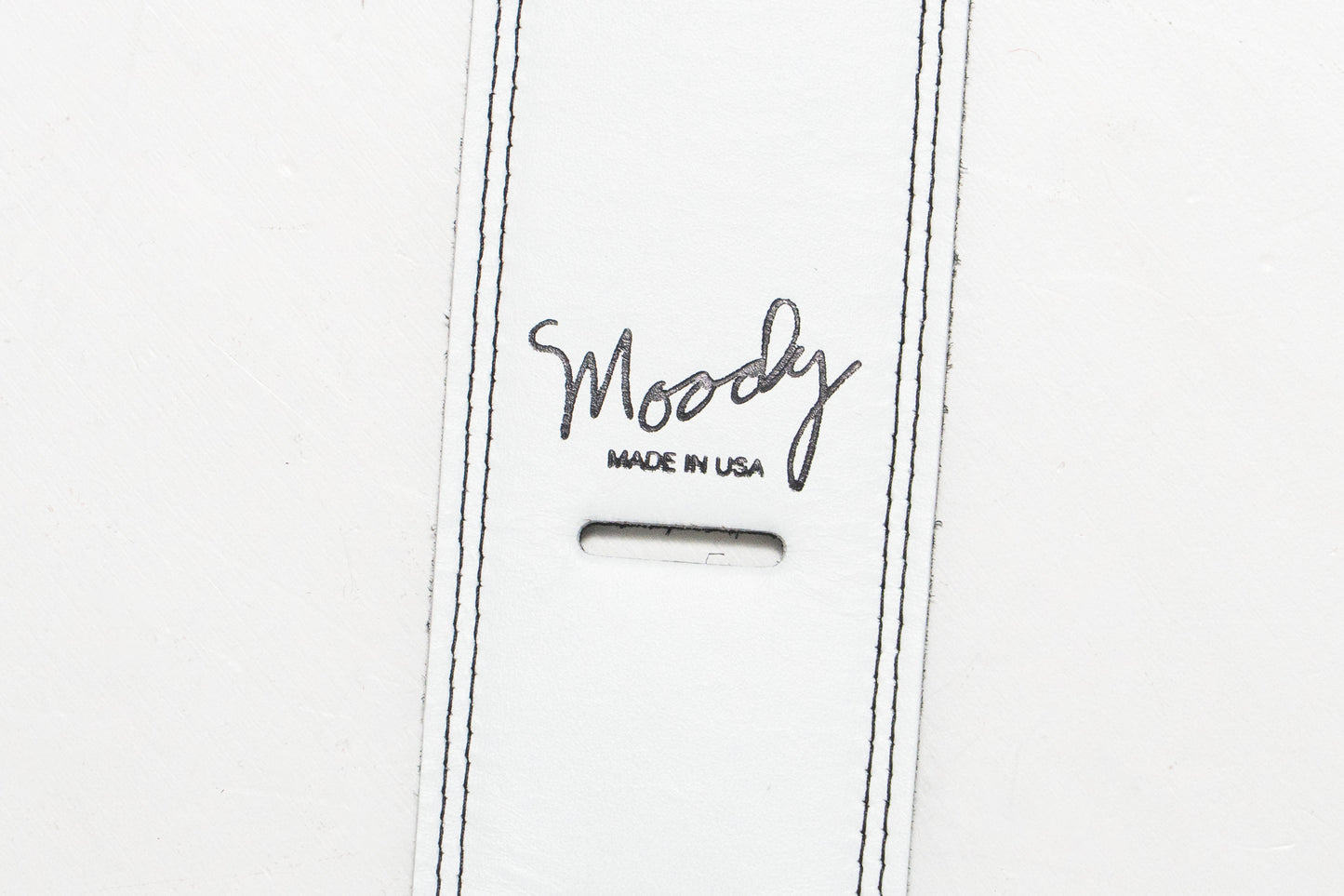 【new】Moody Straps / 2.5 Inch White/Black  Leather Long Tail【GIB Yokohama】