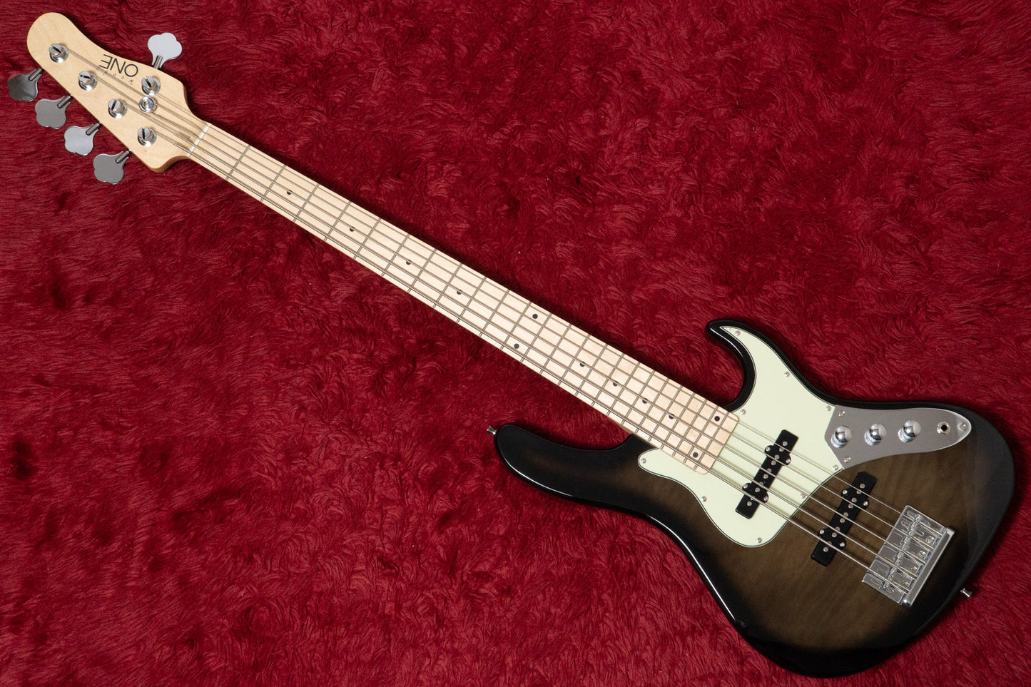 【new】woofy basses / ONE series Hank 5 M Black Burst