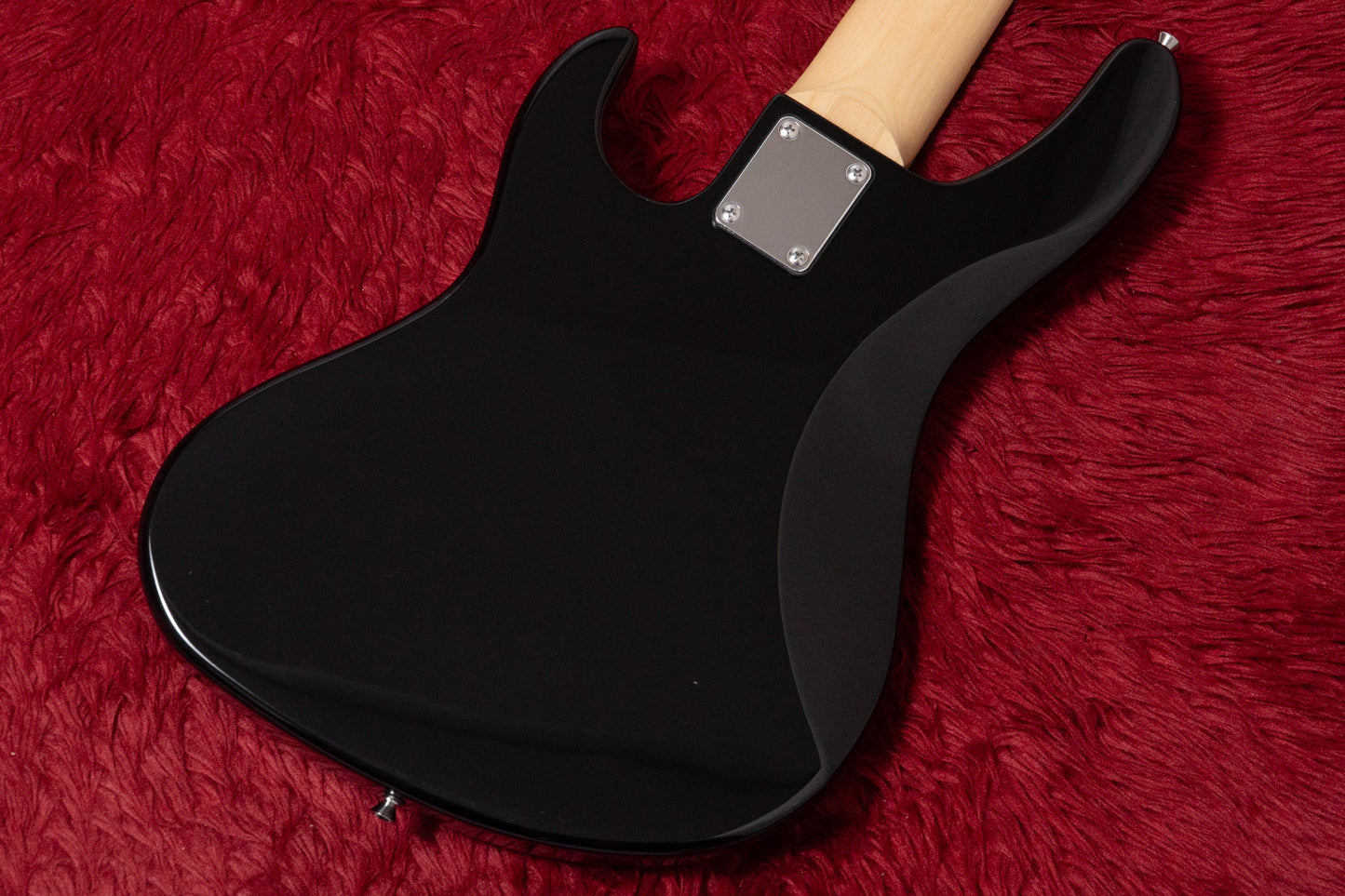 【new】woofy basses / ONE series Hank 5 M Black Burst
