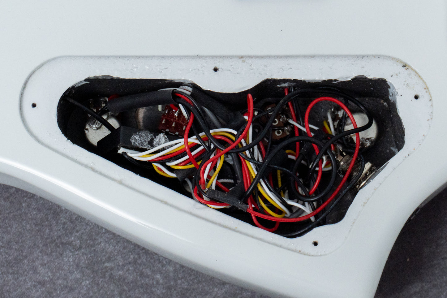 【new】Sfida / SHB-900 WH【GIB Hyogo】