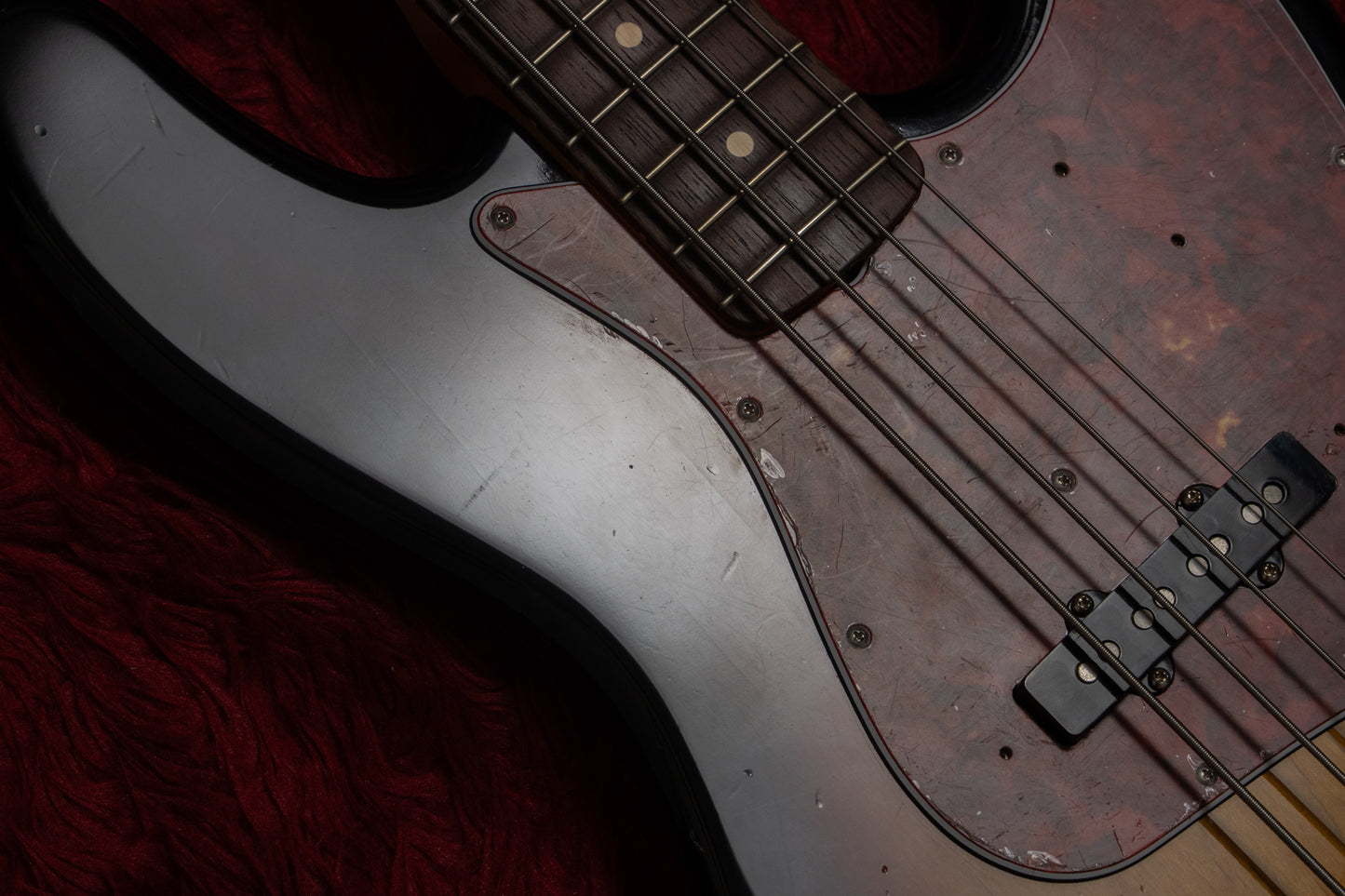 【used】Fender Custom Shop / 1964 Jazz Bass 3TS NOS 2005 4.090kg #R16363【Consignment】【GIB Yokohama】