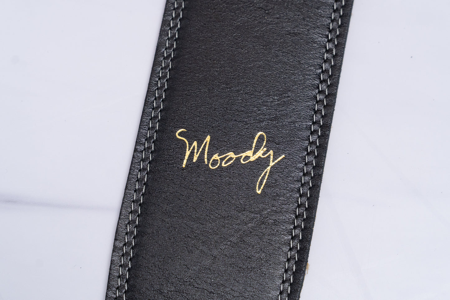 【new】Moody Straps / 2.5 Inch Black/Cream Leather Long Tail【GIB Yokohama】