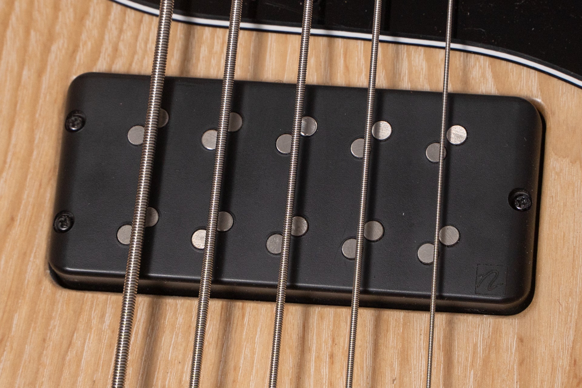 ベース saitias guitar Lorentz5 Custom/All Black outlet】saitias guitars / Lorentz 5 Custom Ash Natural Satin 3.050
