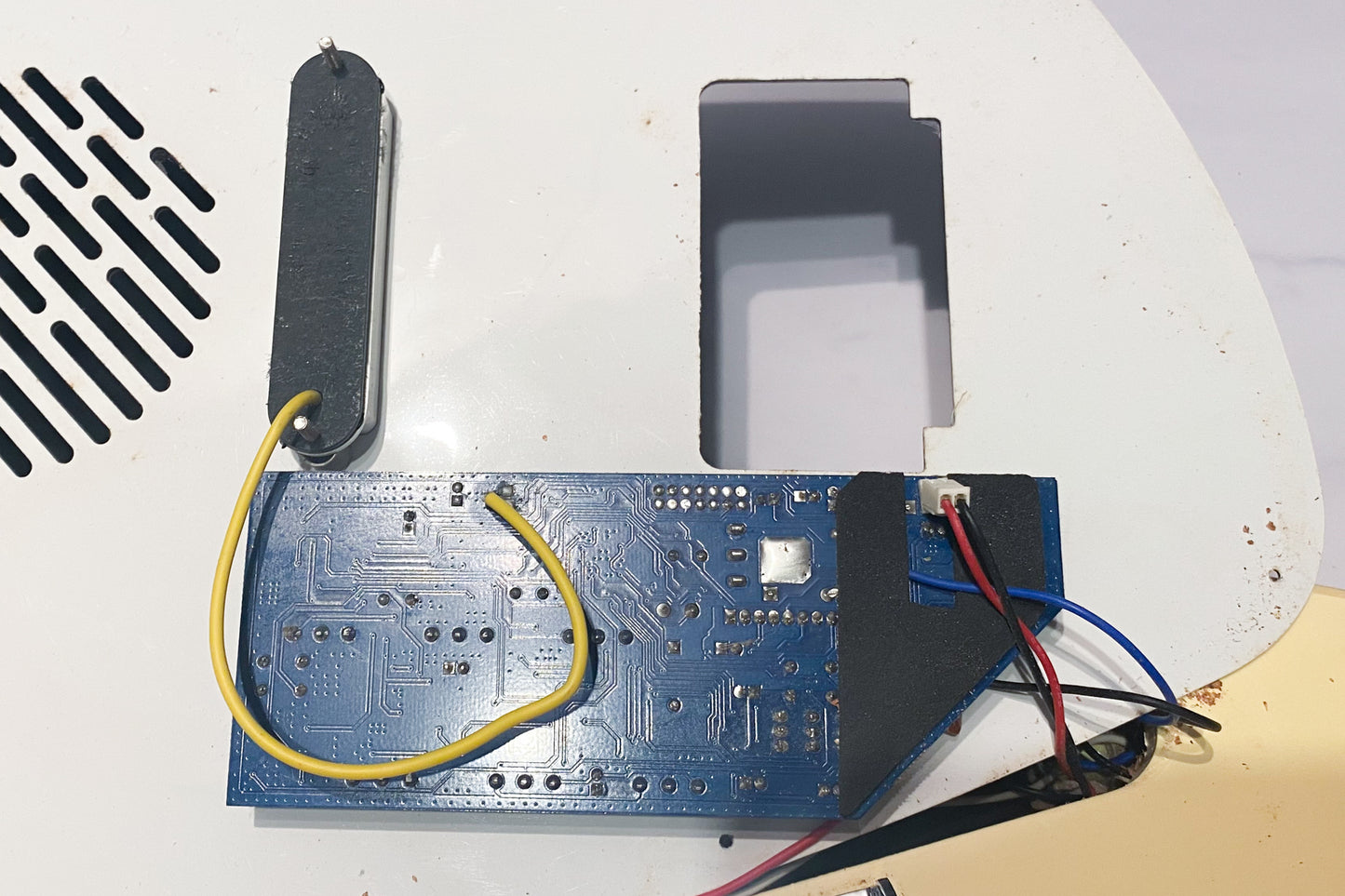 【used】VOX / APACHE II Bass White 3.815kg #Y1203883【GIB Yokohama】