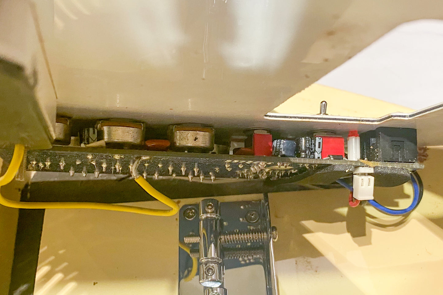 【used】VOX / APACHE II Bass White 3.815kg #Y1203883【GIB Yokohama】