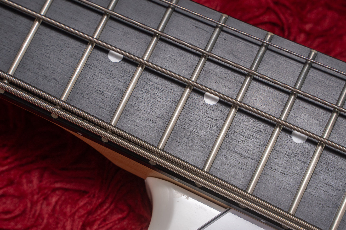 【used】woofy basses / ONE series Woo5 White 4.080kg【GIB Yokohama】