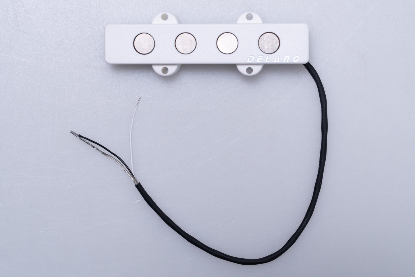 【new】Delano / JMVC 4 AL/M2 WHITE for 4strings【GIB Yokohama】