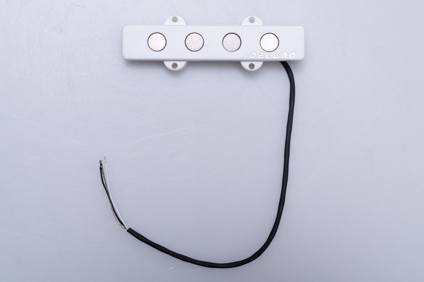【new】Delano / JMVC 4 AL/M2 WHITE for 4strings【GIB Yokohama】