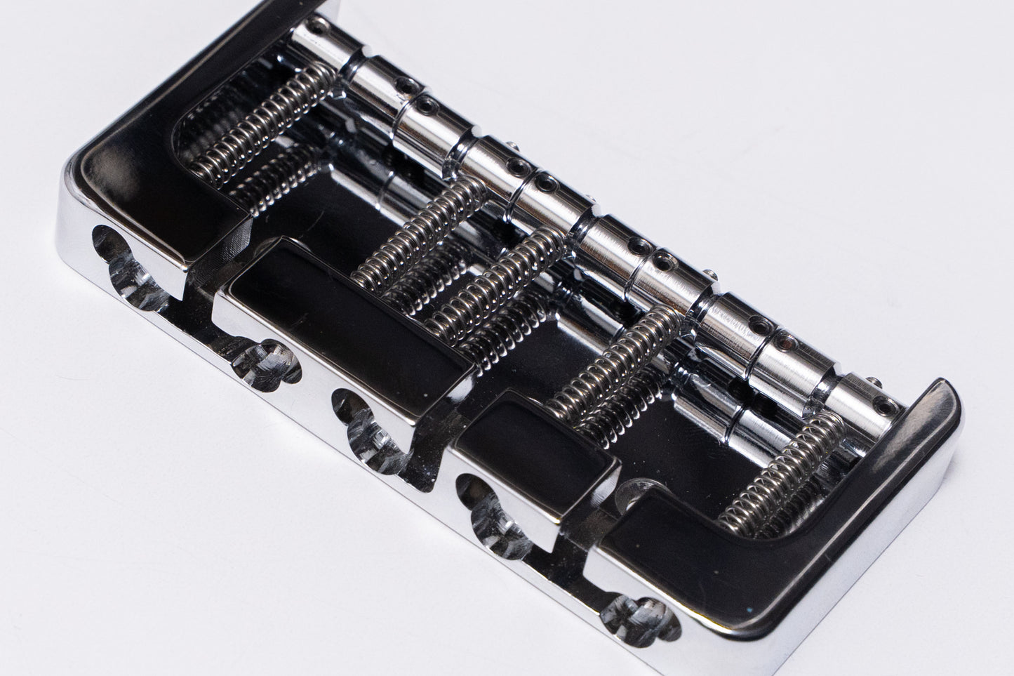 【used】HIPSHOT / 5 String B Style Bass Bridge Chrome .708 Aluminum【GIB Yokohama】
