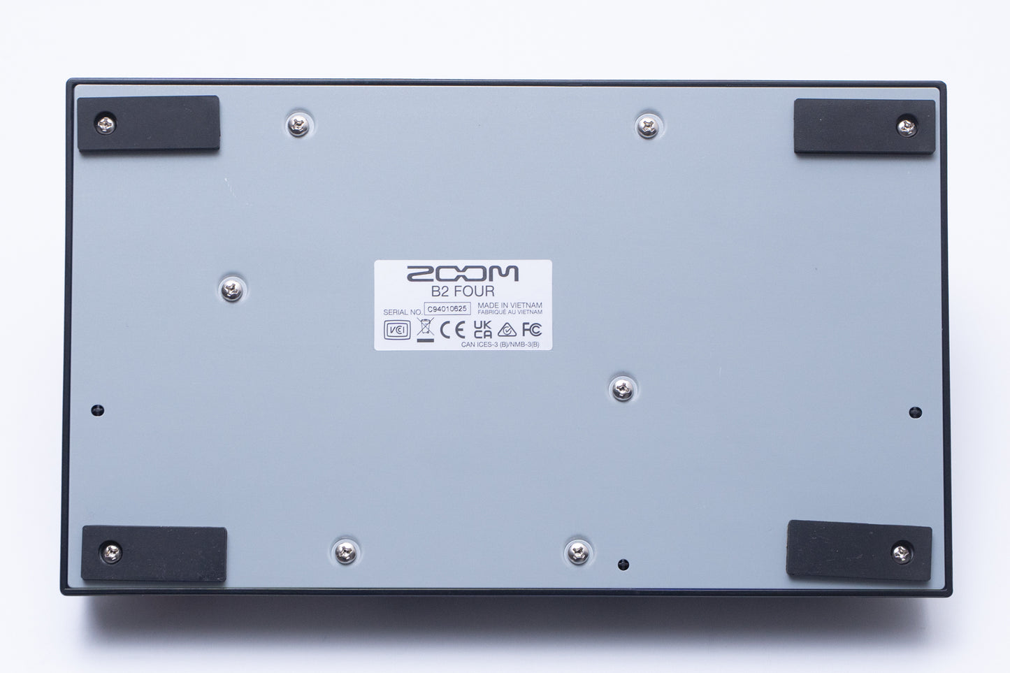 【used】ZOOM / B2 Four【GIB Yokohama】