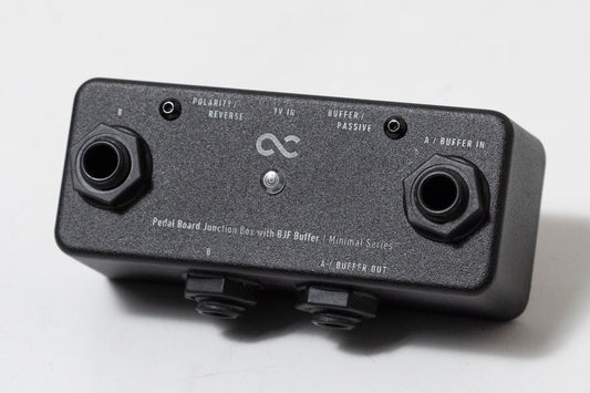 【used】One Control / Minimal Series Pedal Board Junction Box with BJF Buffer【GIB横浜エフェクター館】