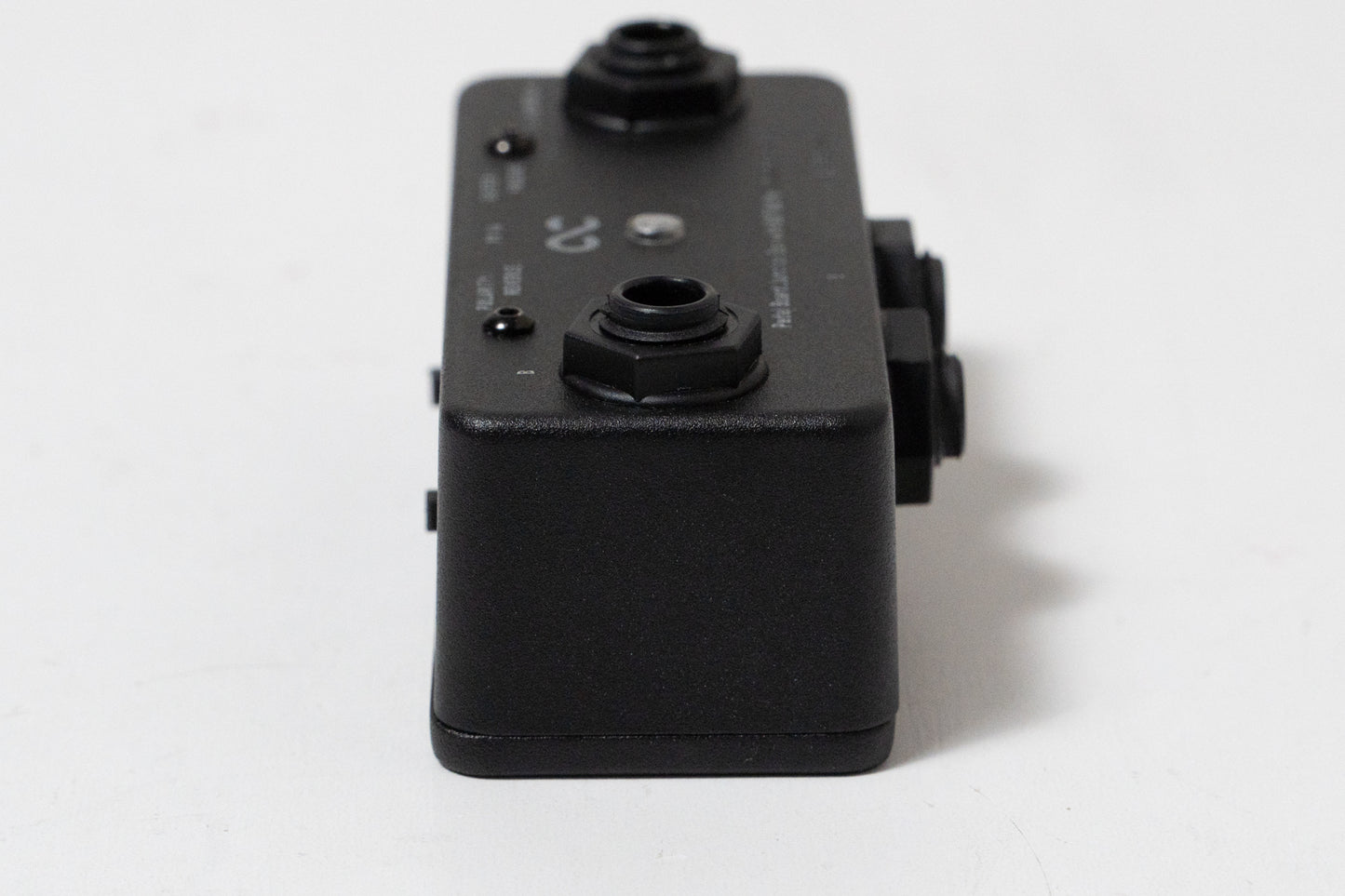 【used】One Control / Minimal Series Pedal Board Junction Box with BJF Buffer【GIB横浜エフェクター館】