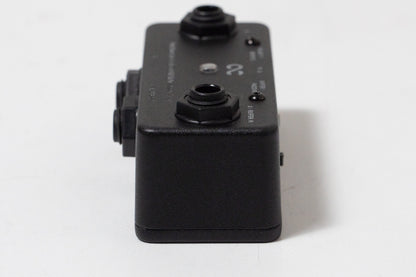 【used】One Control / Minimal Series Pedal Board Junction Box with BJF Buffer【GIB横浜エフェクター館】