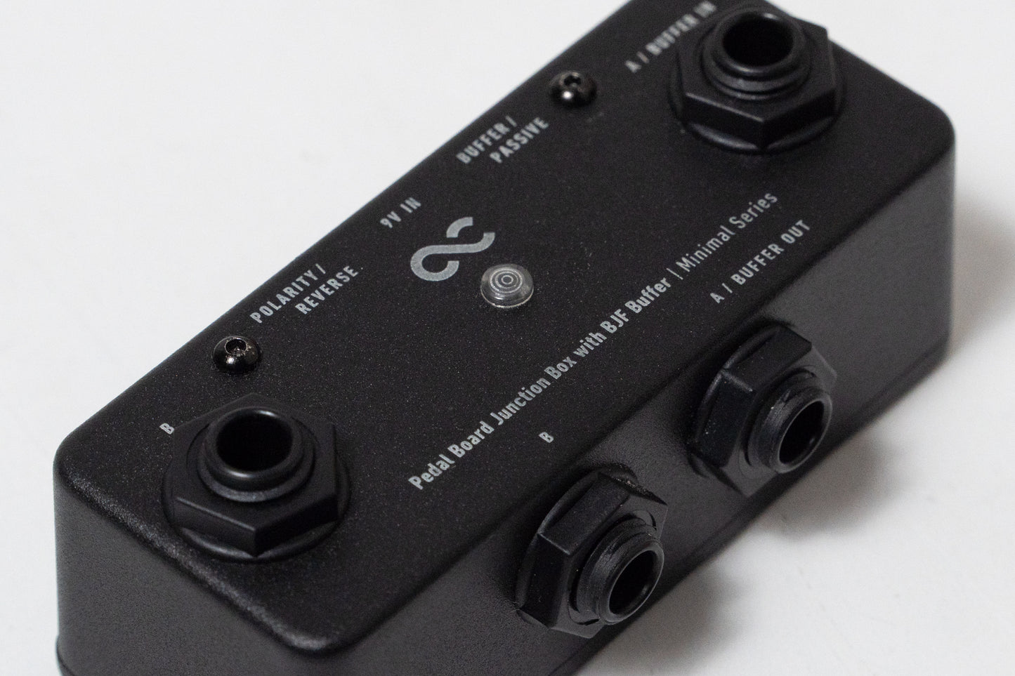 【used】One Control / Minimal Series Pedal Board Junction Box with BJF Buffer【GIB横浜エフェクター館】