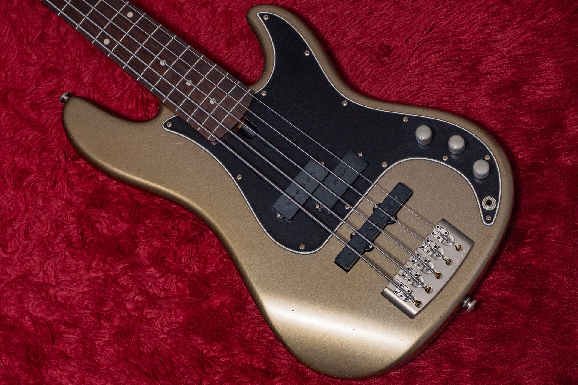 4985de-31-1_2048x.jpg?v=1757589684