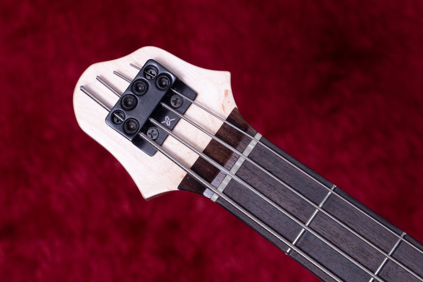 【new】saitias guitars / Lorentz4 Custom Galaxy Black 2.790kg #881025104【GIB横浜】